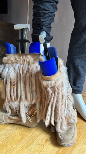 Fellstiefel - , im