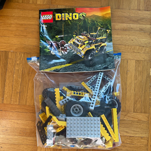 Lego dino triceratops trapper - dino,